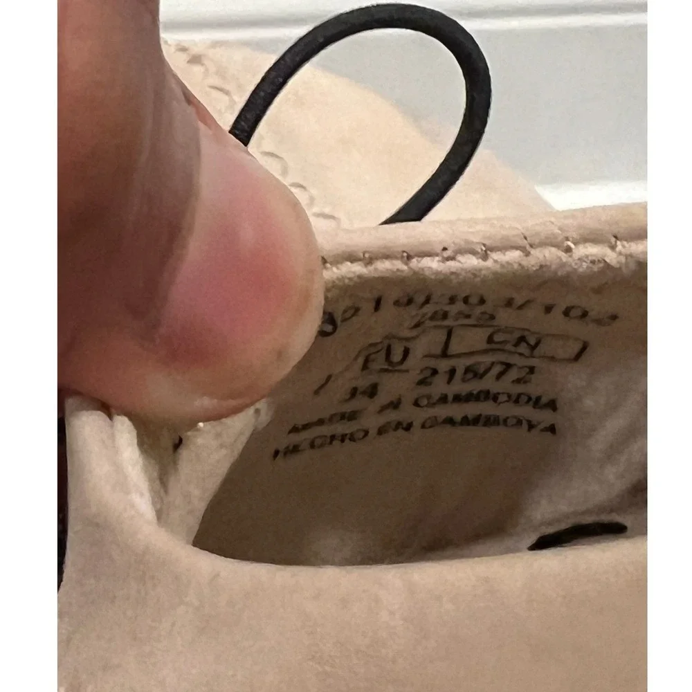 Zara Kids Ballet Flats 34 US 2.5 Beige Nude Black Cap Toe Leather Flats Bow Shoe